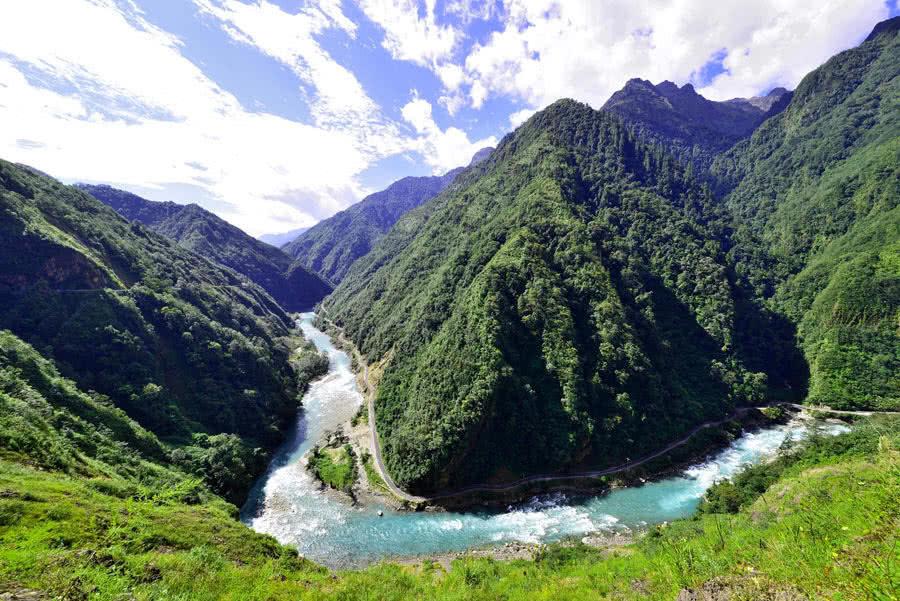 2024年春运 石家庄火车站节前客流主要以务工返乡流、探亲流、商务流为主